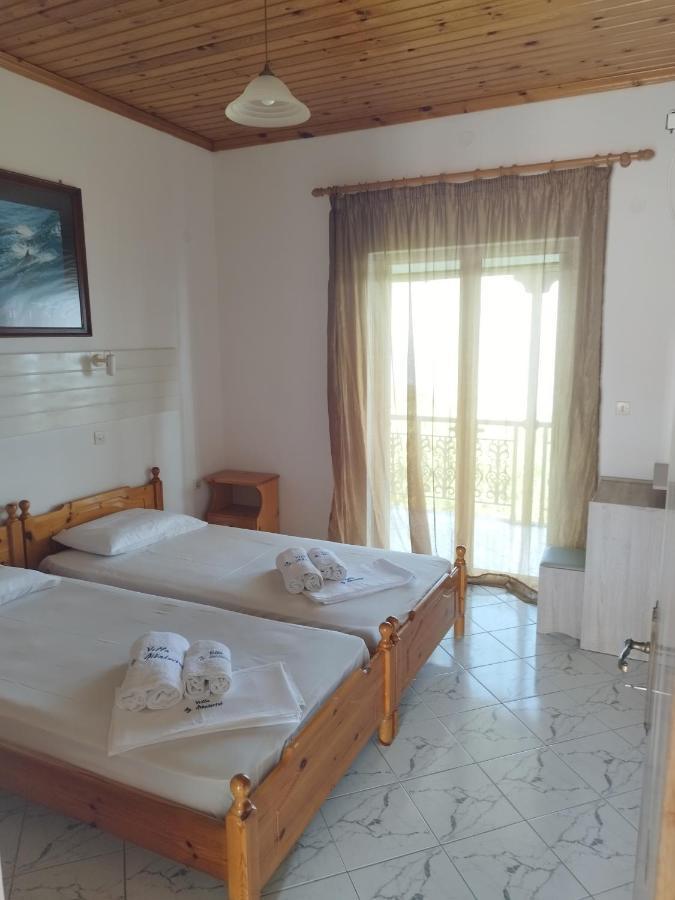 Villa Agia Aikaterini Amoudi Exterior photo