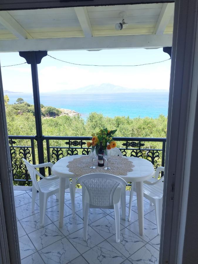 Villa Agia Aikaterini Amoudi Exterior photo
