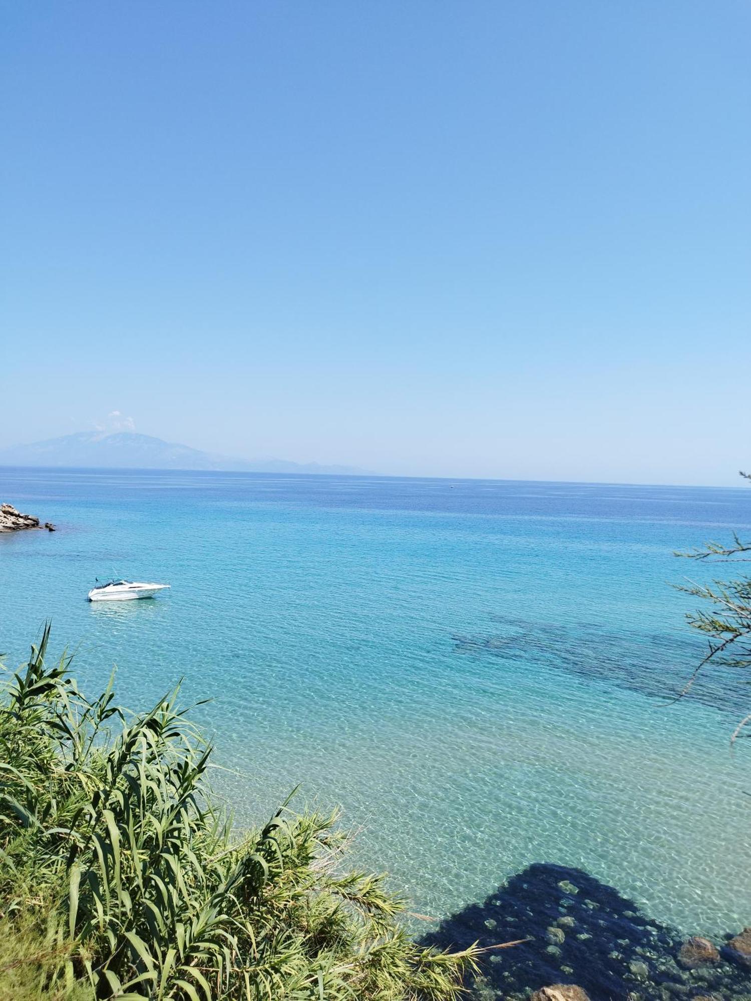 Villa Agia Aikaterini Amoudi Exterior photo